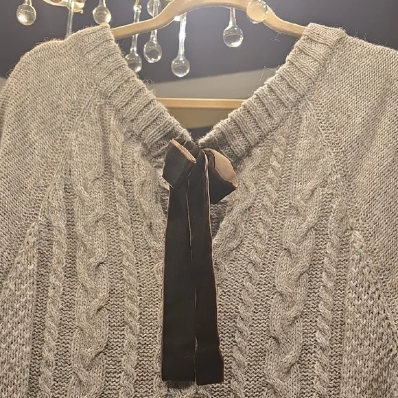 Yvos Cozy Cable Knit Short Sleeve Sweater Dress 79% Acrylic, 30% Alpaca. - Picture 8 of 16